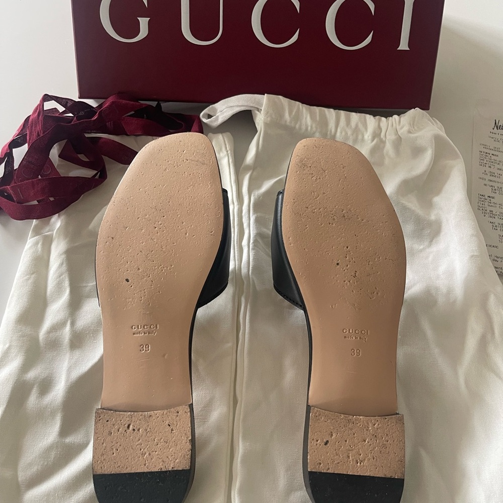 Gucci Leather Interlocking G Cutout Slide Sandals - Picture 6 of 11